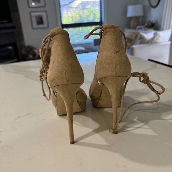 Aldo Suede Nude, Lace-up, Peep Toe Heels: Size 9 - Picture 4 of 4